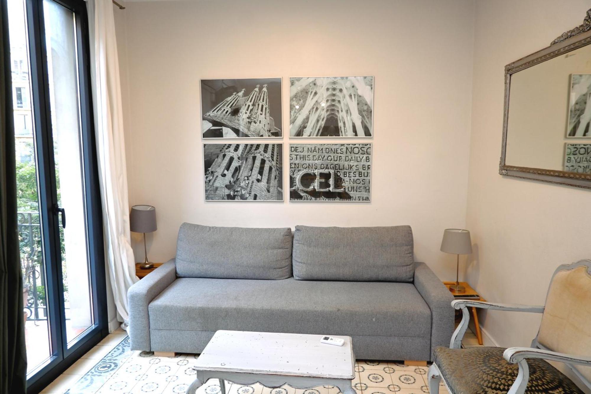 Homenfun Barcelona Sagrada Familia Marina מראה חיצוני תמונה